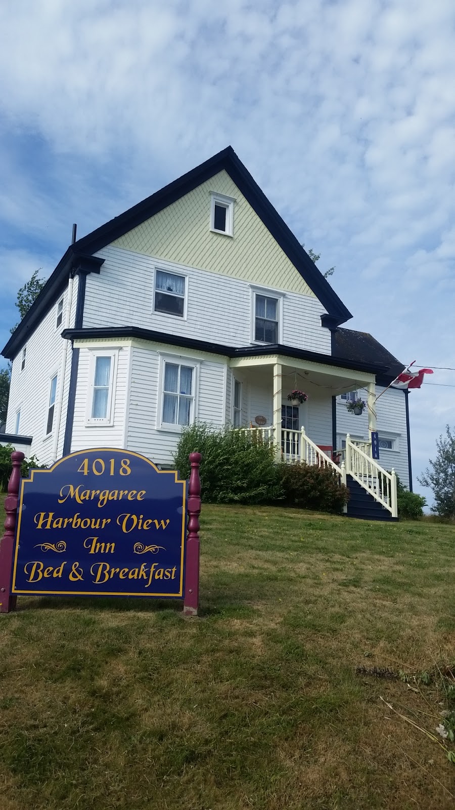 Margaree Harbour View Inn | 4018 Shore Rd, Margaree Harbour, NS B0E 2B0, Canada | Phone: (902) 235-2314