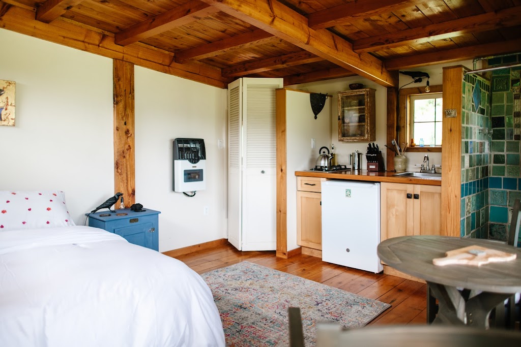 The Cottages at Shoal Bay | Shoal Bay, Thurlow, BC V0P 1B0, Canada | Phone: (250) 287-6818