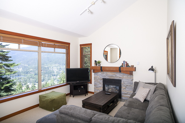 BLUFFS AT TALUSWOOD by Holiday Whistler | 2301 Taluswood Pl, Whistler, BC V0N 1B2, Canada | Phone: (604) 932-2038