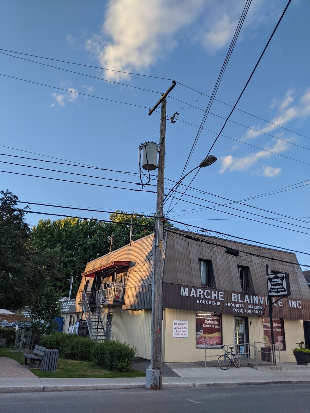 Marche Blainville | 82 Rue Blainville O, Sainte-Thérèse, QC J7E 1X3, Canada | Phone: (450) 430-9077