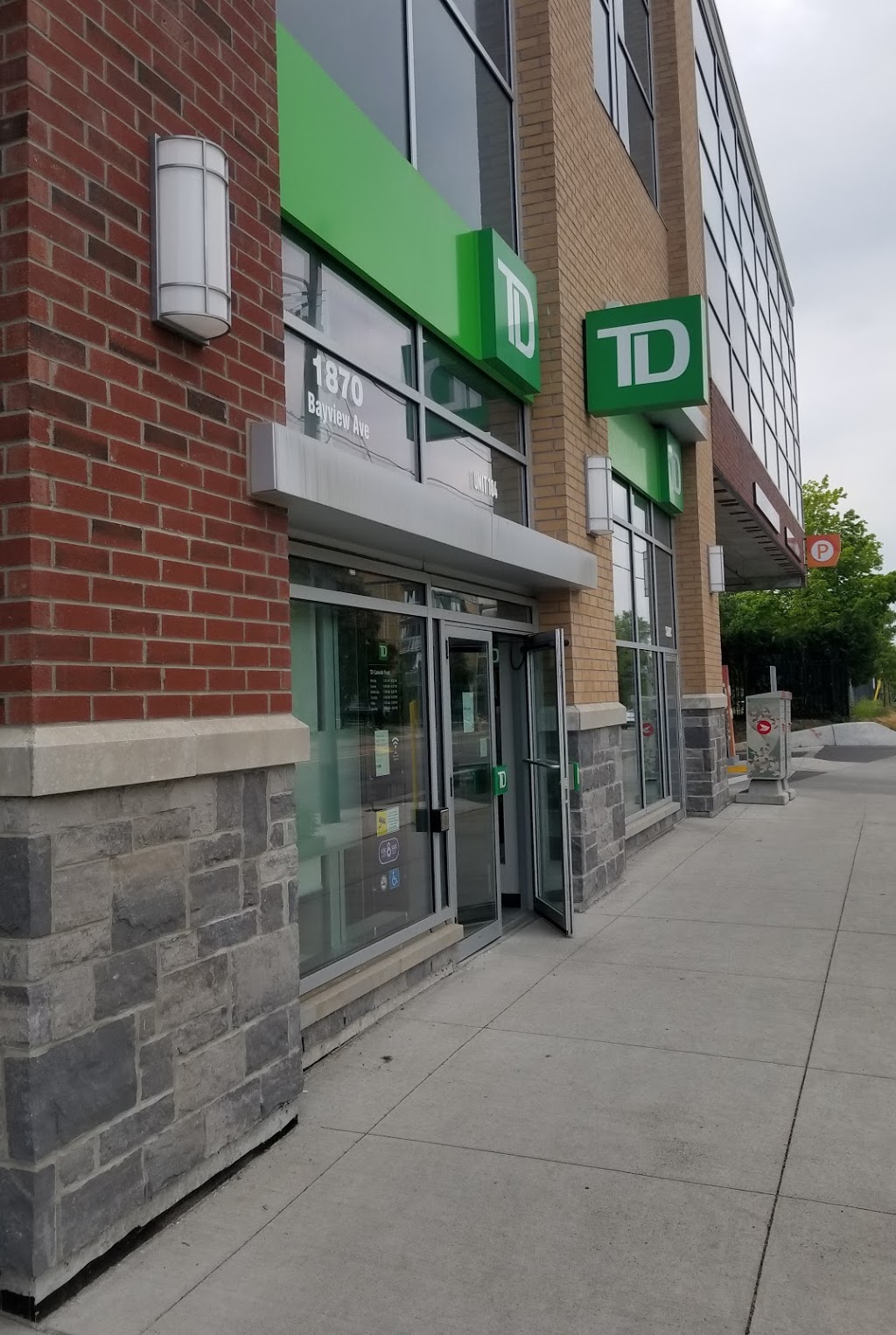 TD Bank – Help & Advice Centre | 1870 Bayview Ave Unit 104, Toronto, ON M4G 0C3, Canada | Phone: (416) 445-6146