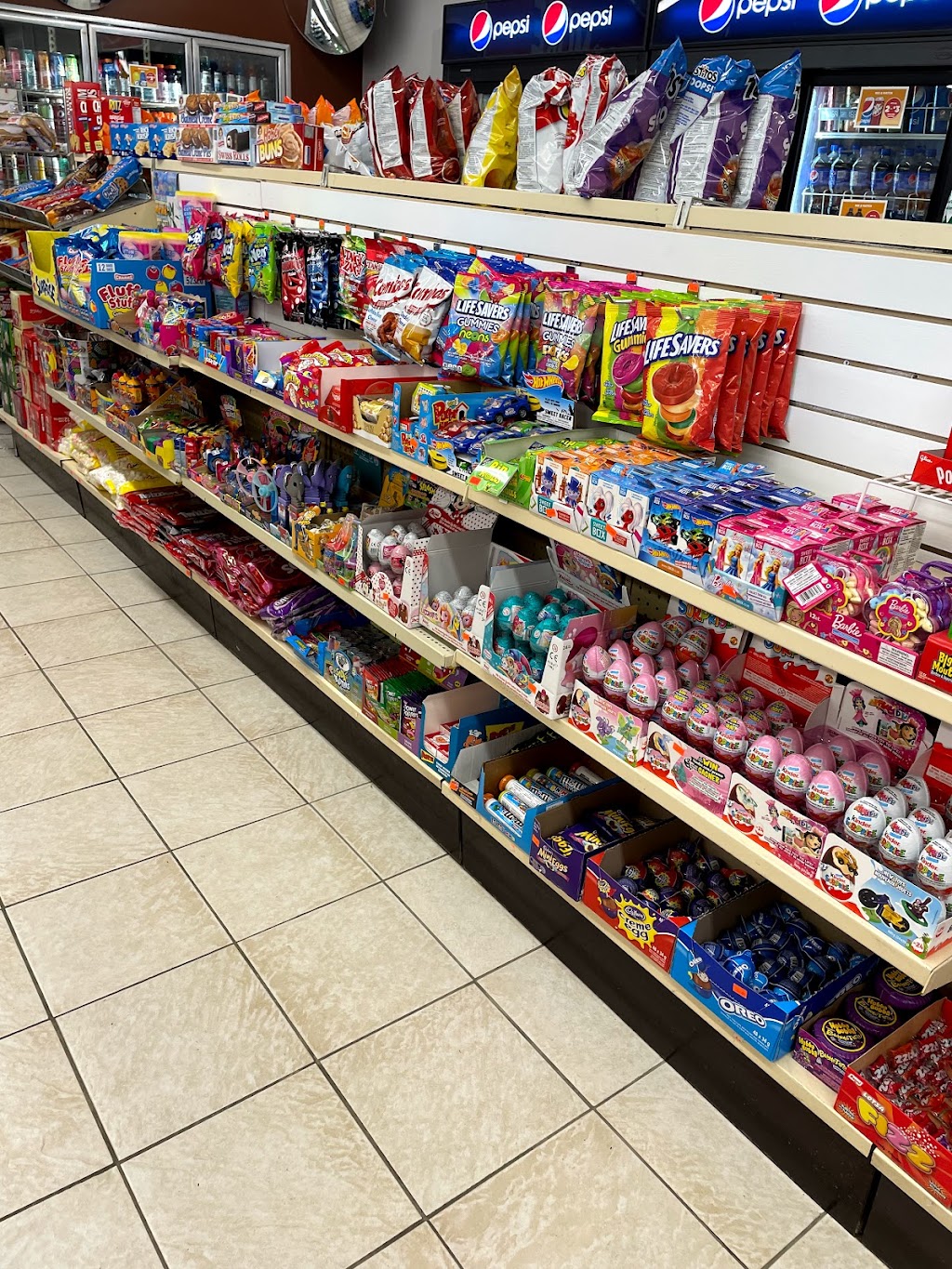 Wiarton Daisy mart | 481 Berford St, Wiarton, ON N0H 2T0, Canada | Phone: (519) 534-4304