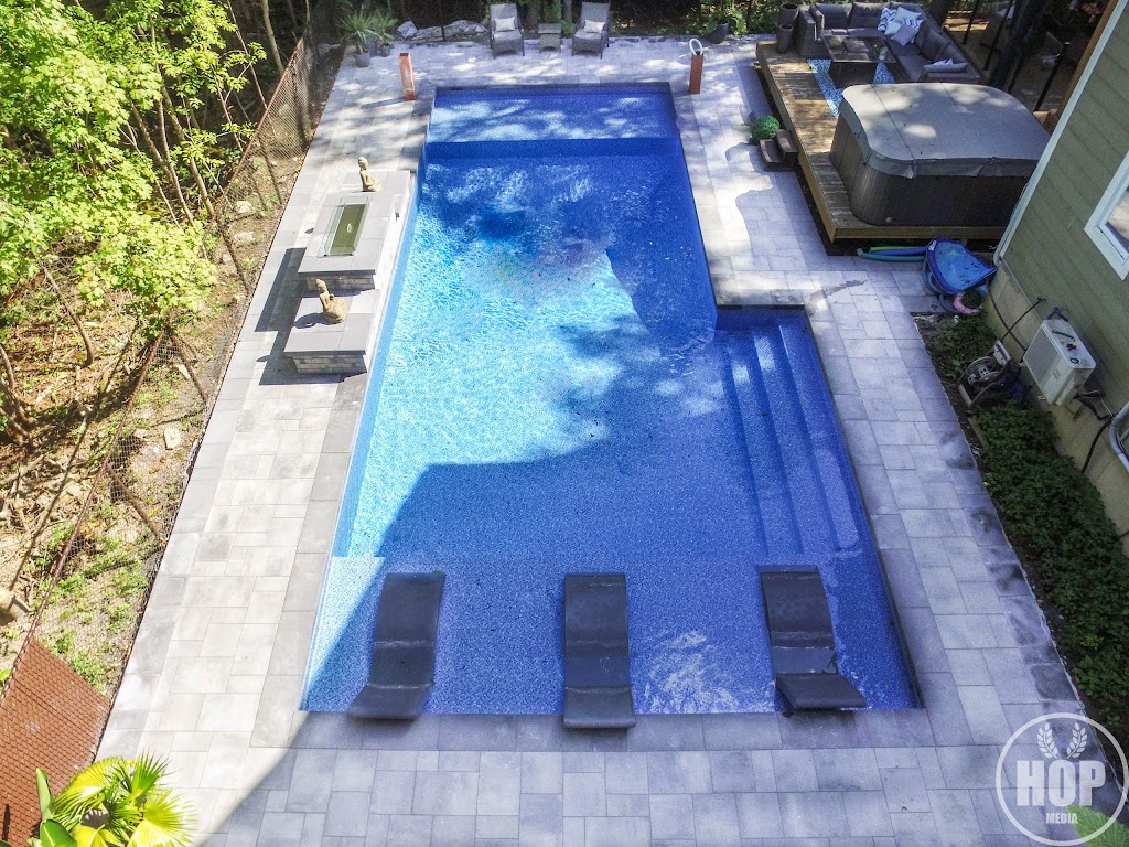 Piscine Hudon | 73 Bd de la Seigneurie E Suite 100, Blainville, QC J7C 4M9, Canada | Phone: (514) 943-1233