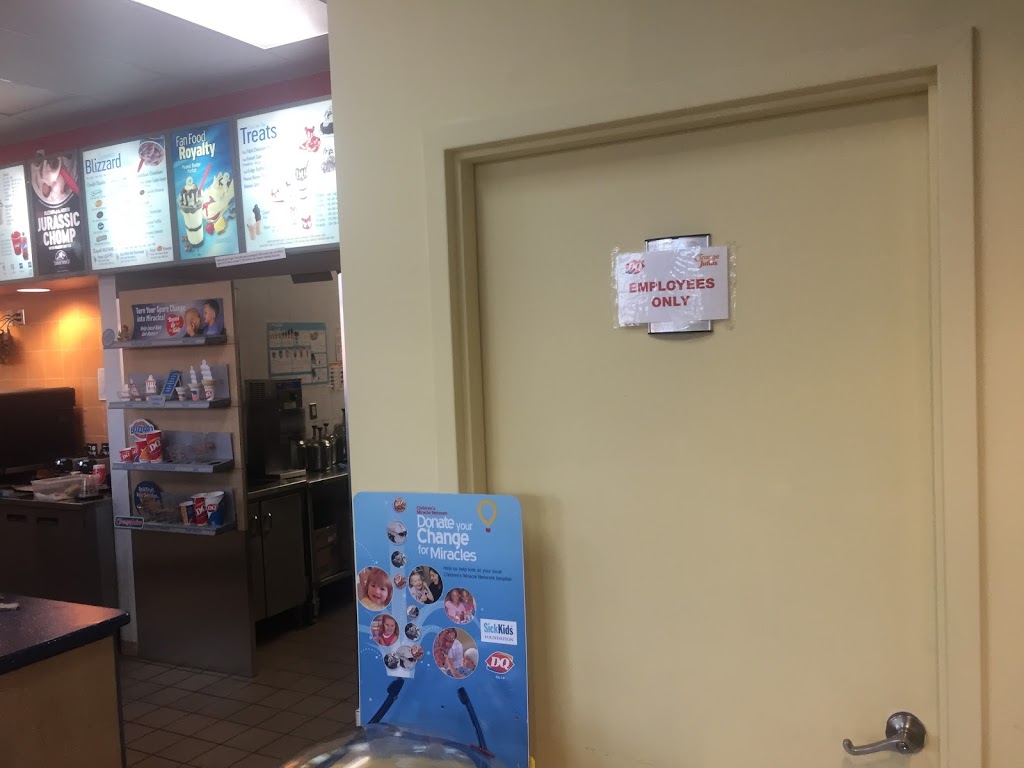Dairy Queen (Treat) | 5618 Tenth Line W, Mississauga, ON L5M 7L9, Canada | Phone: (905) 567-5646