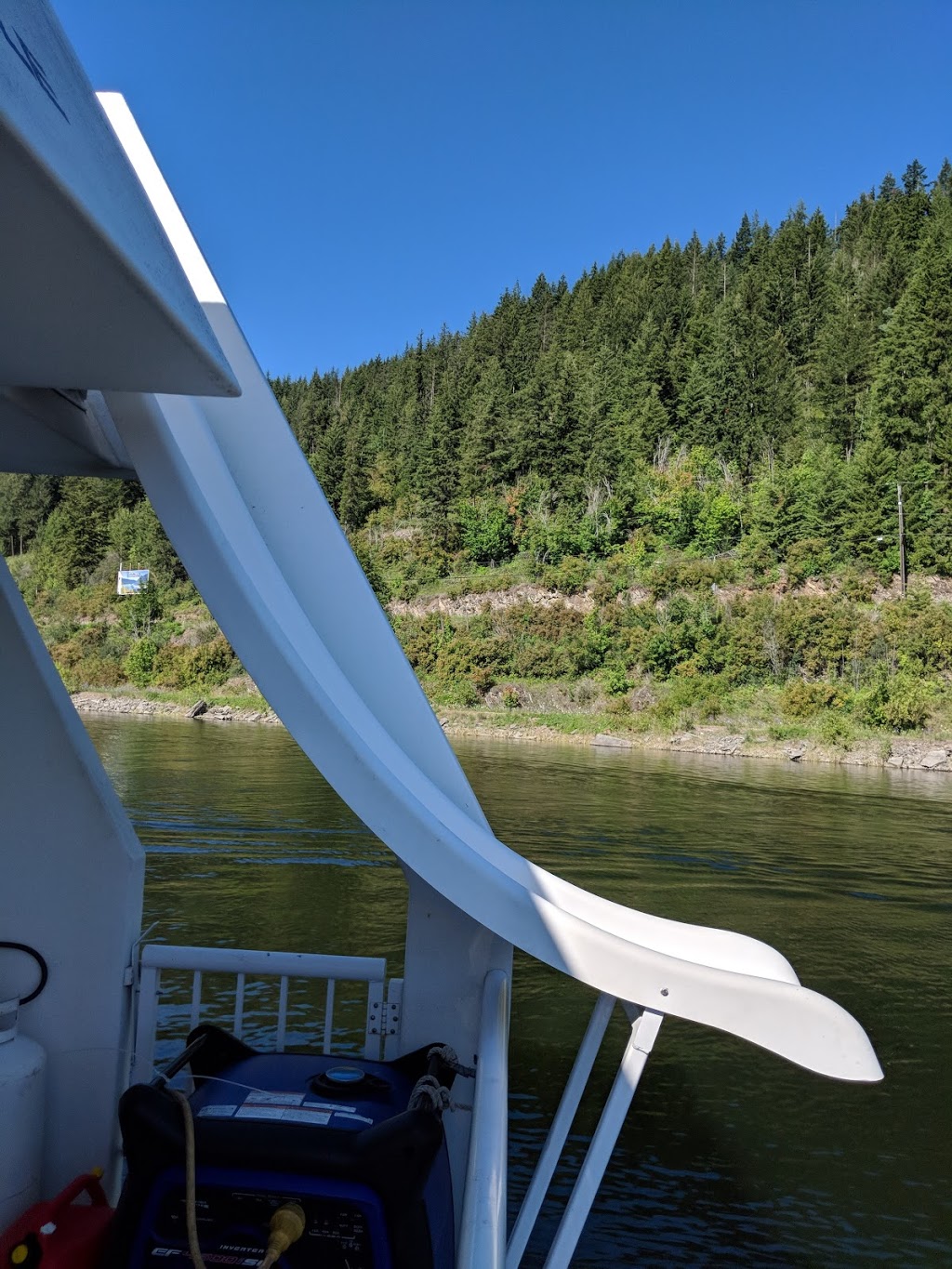 Bluewater House Boat Vacations | 110 Weddup St, Sicamous, BC V0E 2V1, Canada | Phone: (250) 836-2255