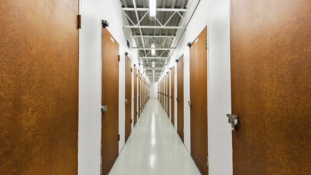 Public Storage | 2330 S Sheridan Way, Mississauga, ON L5J 2M4, Canada | Phone: (905) 823-4550