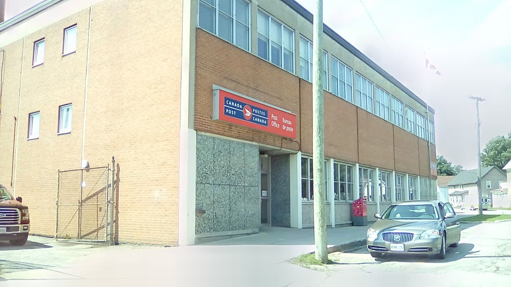 Canada Post | 17 Church St E, Smiths Falls, ON K7A 1H0, Canada