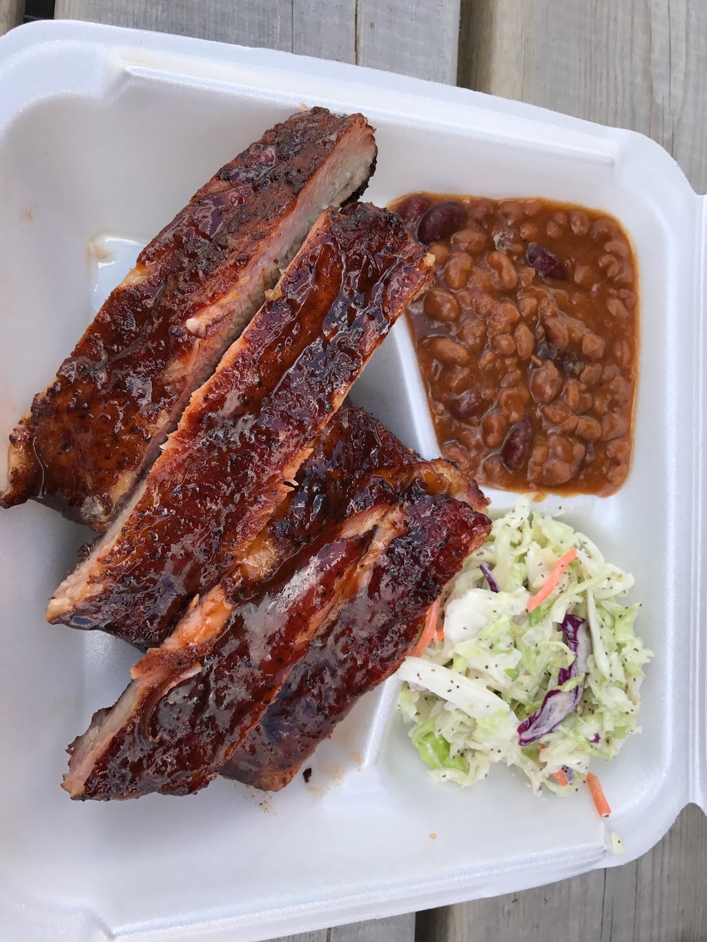 Bigg Smoak Bbq Smokehouse & Grill | 69 Main St, Grunthal, MB R0A 0R0, Canada | Phone: (204) 434-5029