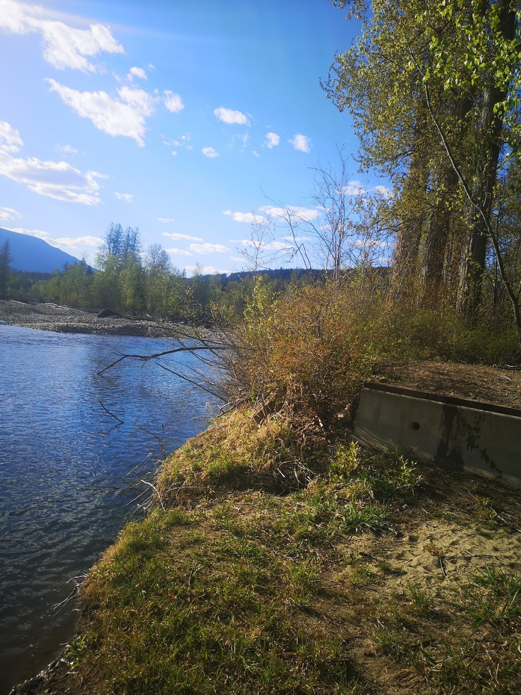 Tsútswecw (Roderick Haig-Brown) Provincial Park | Columbia-Shuswap F, BC V0E, Canada | Phone: (250) 320-9305