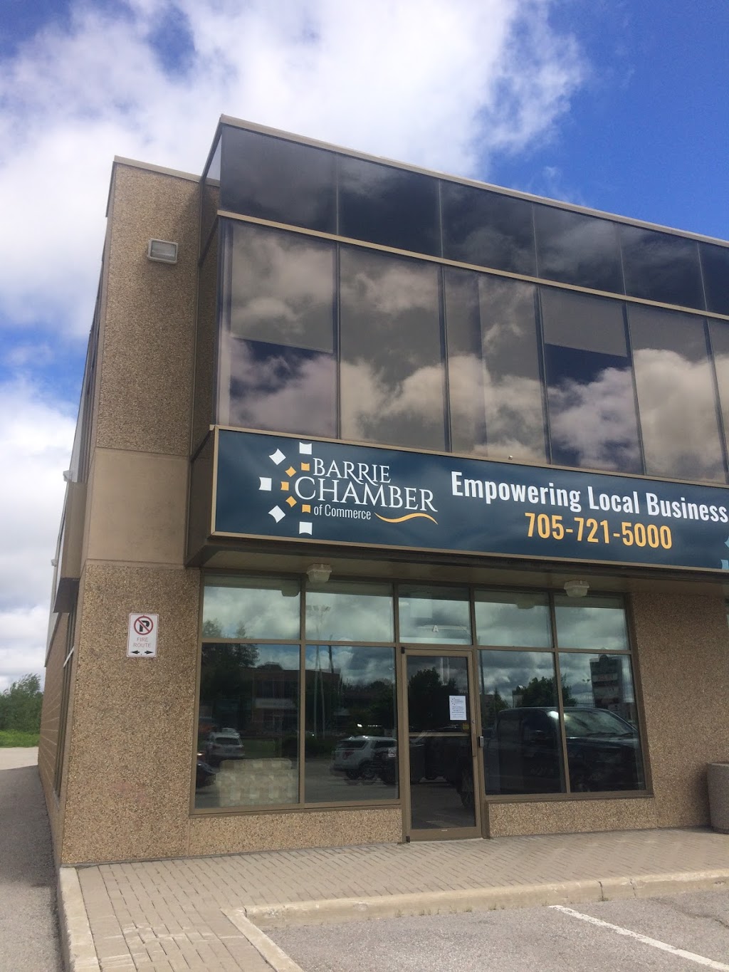 Barrie Chamber Of Commerce | 121 Commerce Park Dr A, Barrie, ON L4N 8X1, Canada | Phone: (705) 721-5000