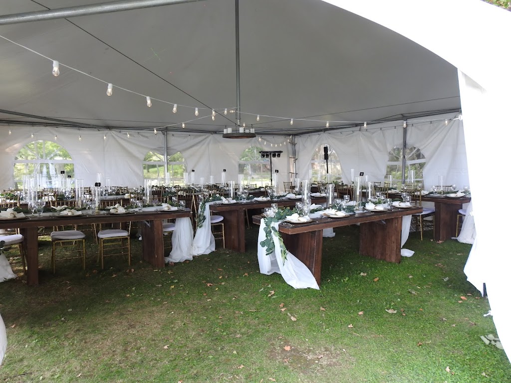 MTs Wedding Design | 1059 Woodhaven Dr, Kingston, ON K7P 0H7, Canada | Phone: (613) 985-5500