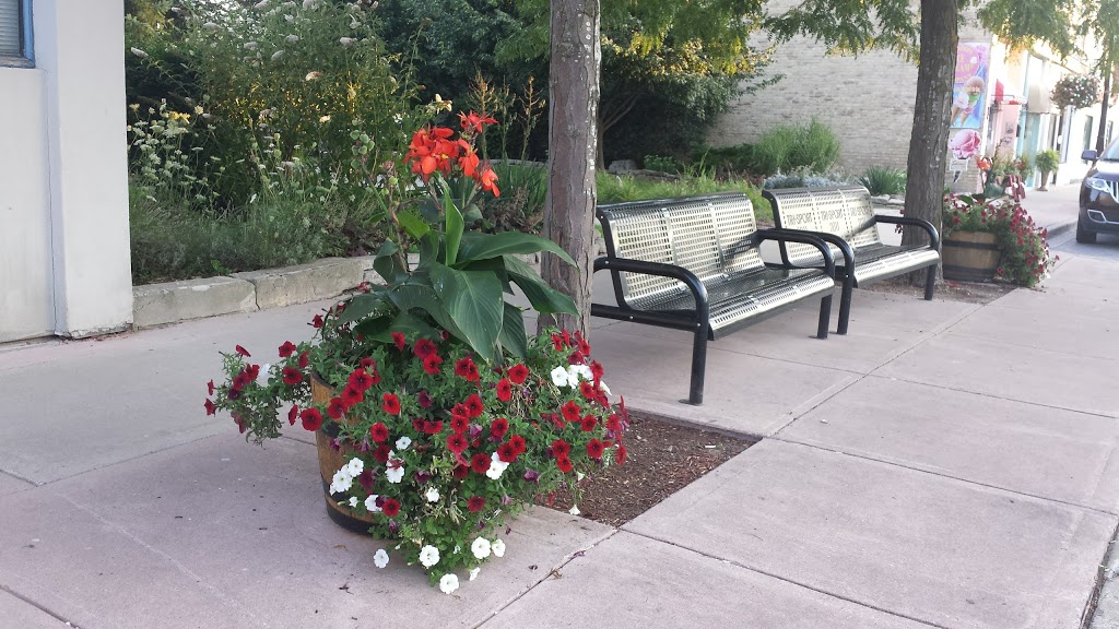 Park with Bench | Forest, Lambton Shores, ON N0N 1J0, Canada