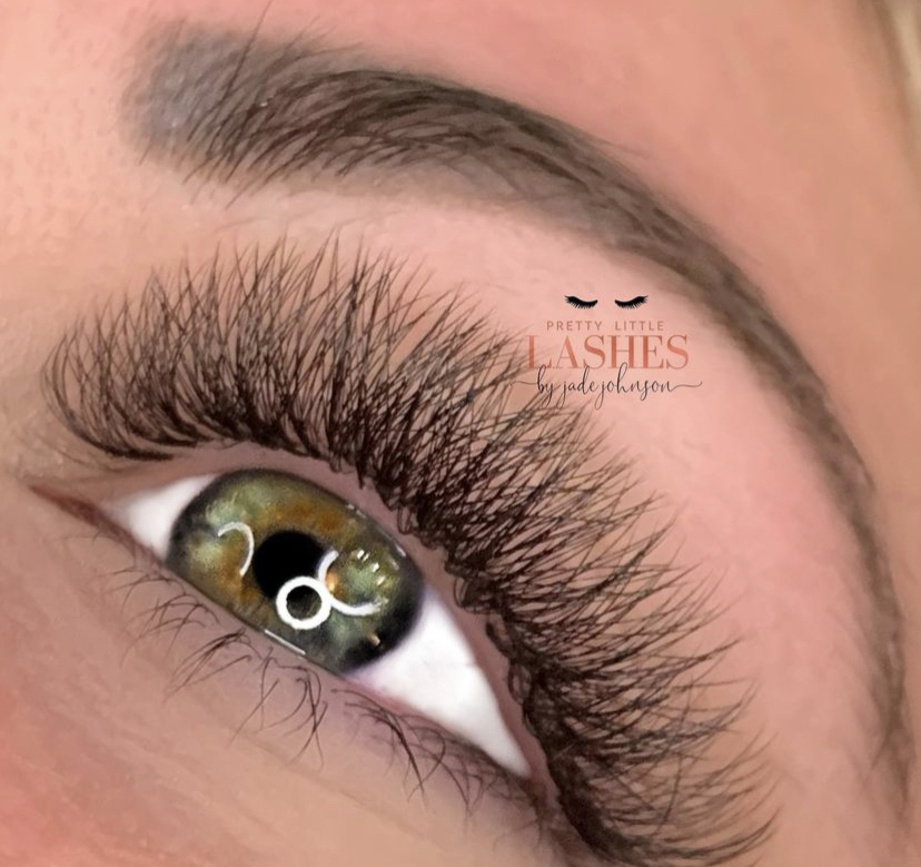 Pretty little lashes by Jade Johnson | Mount Rae Pl, Okotoks, AB T1S 1R1, Canada | Phone: (403) 589-6168