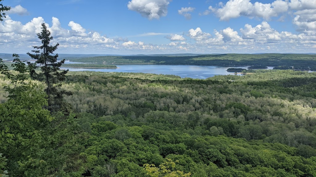 Sentier Du Promontoire Panoramique De La Baie Dominique | 44-210 Chem. Ferland, Saint-Michel-des-Saints, QC J0K 3B0, Canada | Phone: (450) 751-4219