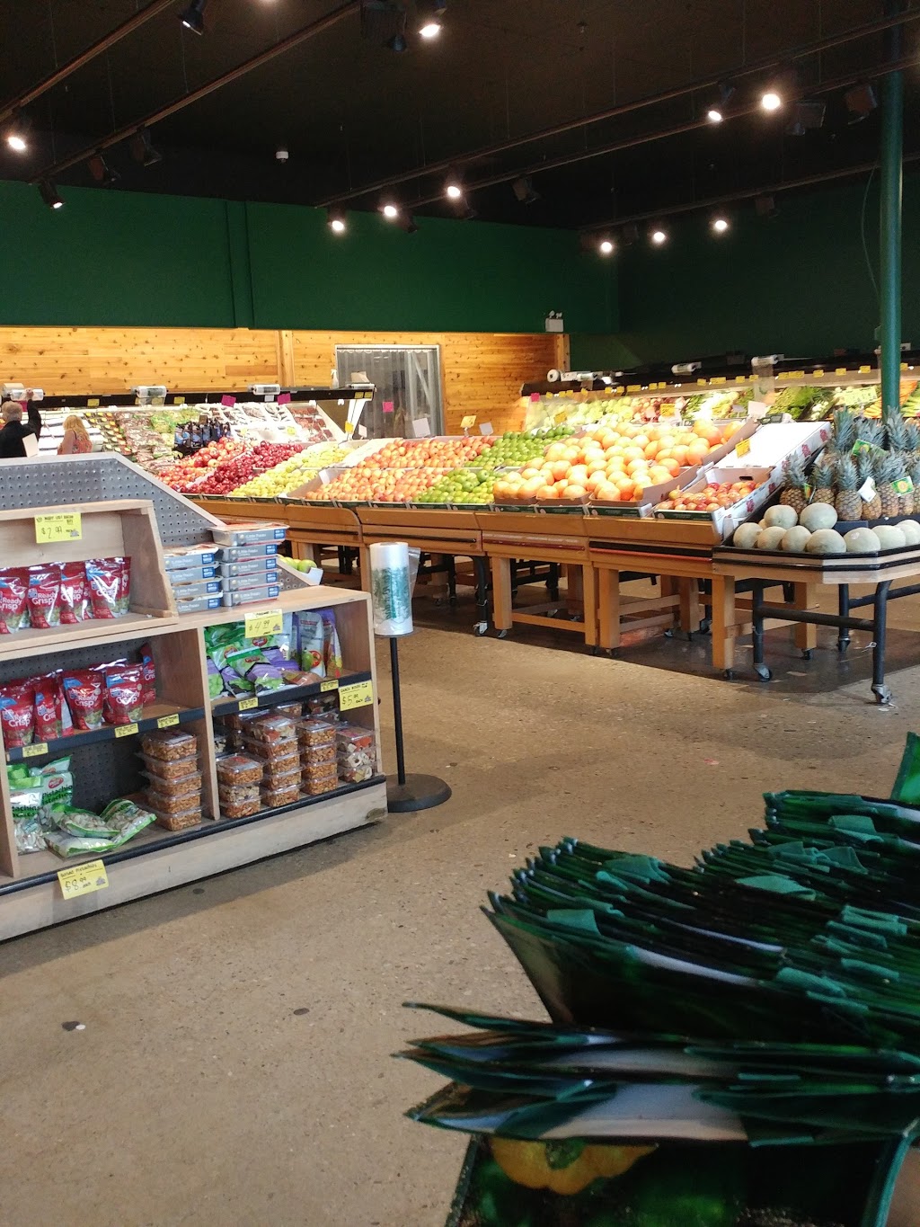 H&W Produce | 12510 132 Ave NW, Edmonton, AB T5L 3P9, Canada | Phone: (780) 451-3700