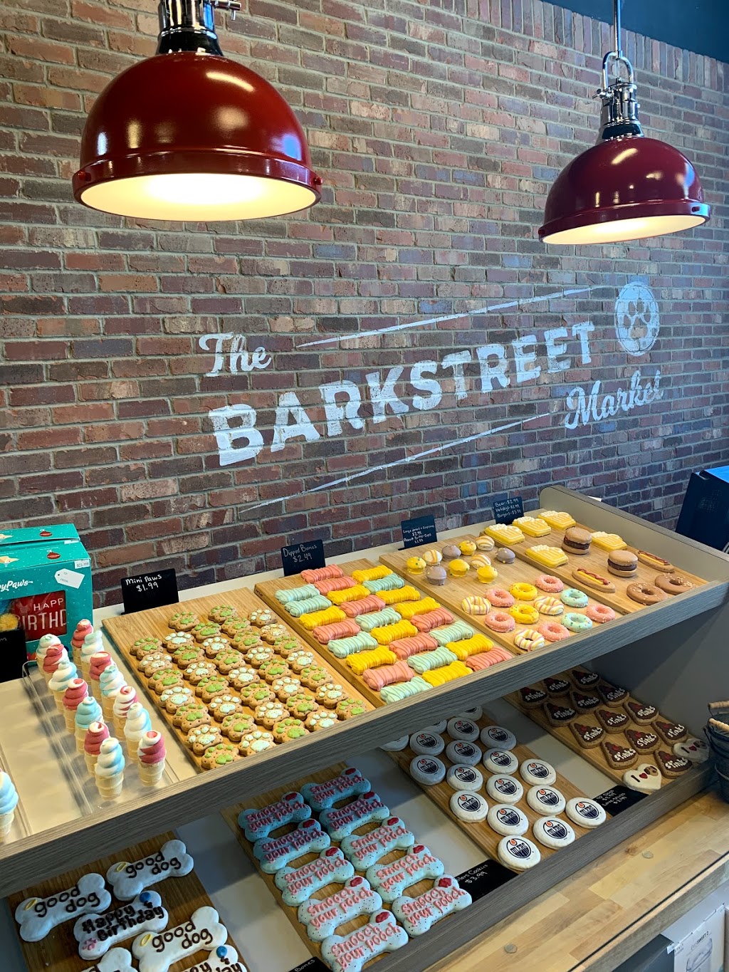 The Barkstreet Market-Spruce Grove | 131 Century Crossing #116, Spruce Grove, AB T7X 0C8, Canada | Phone: (780) 960-6688