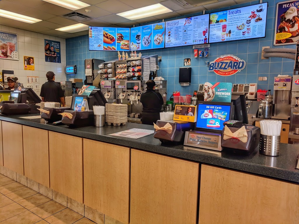 Dairy Queen (Treat) | 133 Queen St E, Brampton, ON L6W 2A9, Canada | Phone: (905) 453-5591