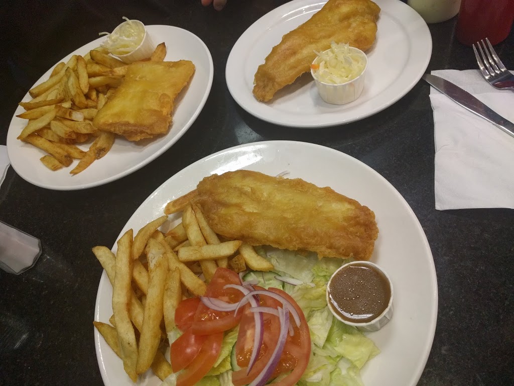 Halibut House Fish & Chips | 560 Mulock Dr, Newmarket, ON L3Y 8R9, Canada | Phone: (905) 235-6887