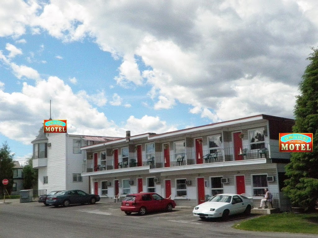 Almo Court Motel | 316 2 St S, Cranbrook, BC V1C 1Z3, Canada | Phone: (250) 426-2915