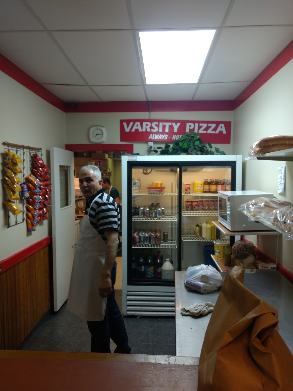 Varsity Pizza & Subs | 4624 Varsity Dr NW, Calgary, AB T3A 2L9, Canada | Phone: (403) 288-7928