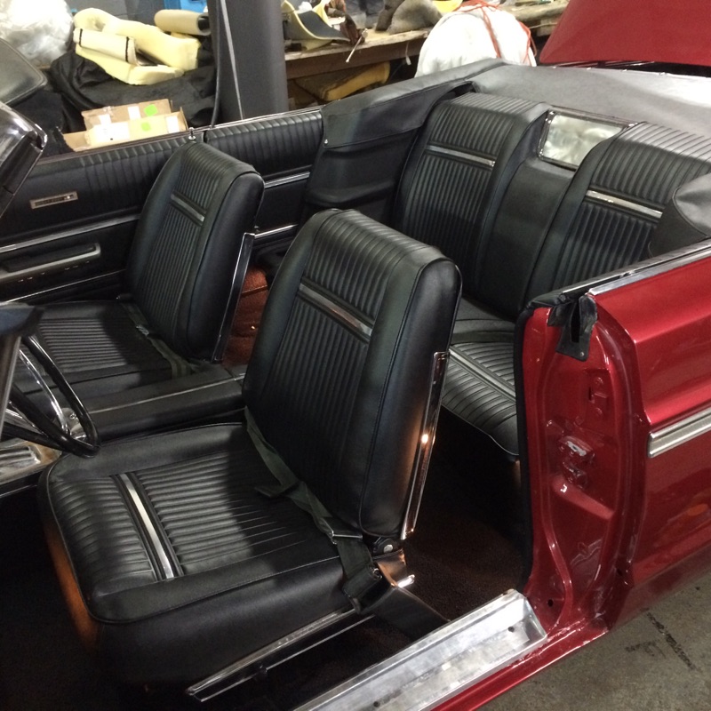 GOLD STAR SEAT COVERS | 2553 Barton St E, Hamilton, ON L8E 2X2, Canada | Phone: (905) 561-0057