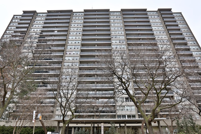 Apartment for Rent at Yonge and Eglinton | 66 Broadway Ave, Toronto, ON M4P 1T6, Canada | Phone: (416) 487-4151