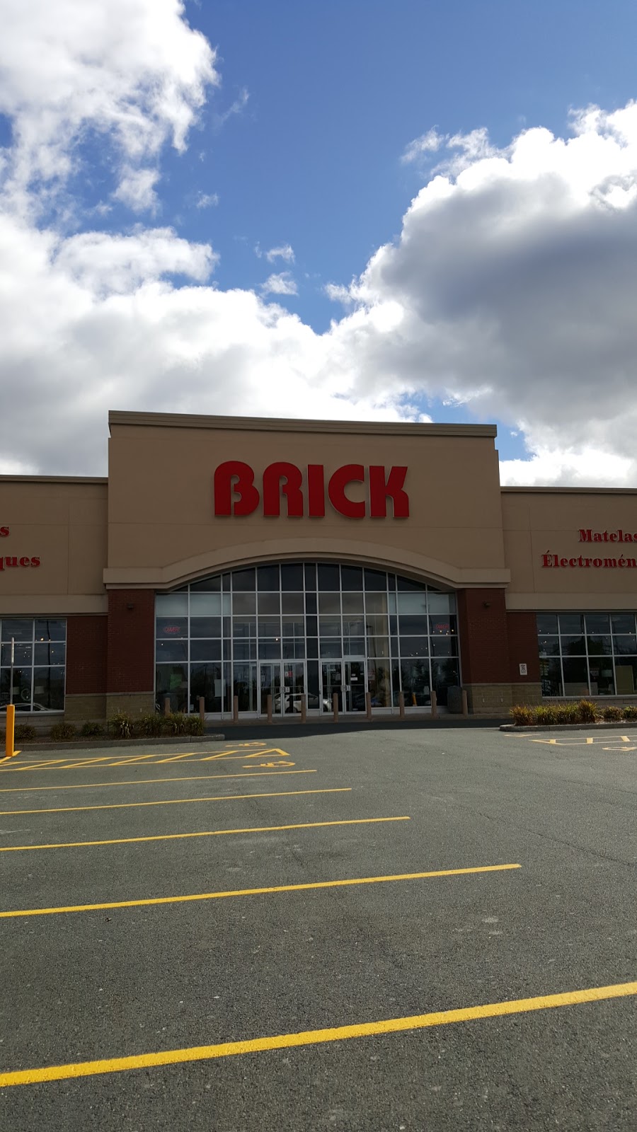 Brick | 1150 Boulevard du Plateau-Saint-Joseph, Sherbrooke, QC J1L 0A5, Canada | Phone: (819) 348-8800