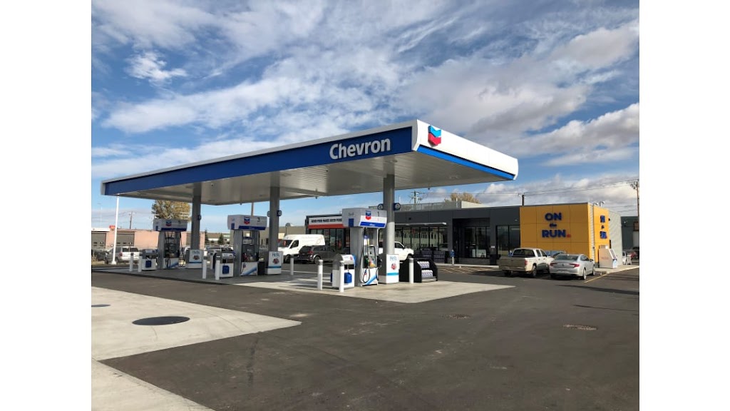 Chevron - Gas Station | 1221 Minto St, Penhold, AB T0M 1R0, Canada | Phone: (403) 886-4500