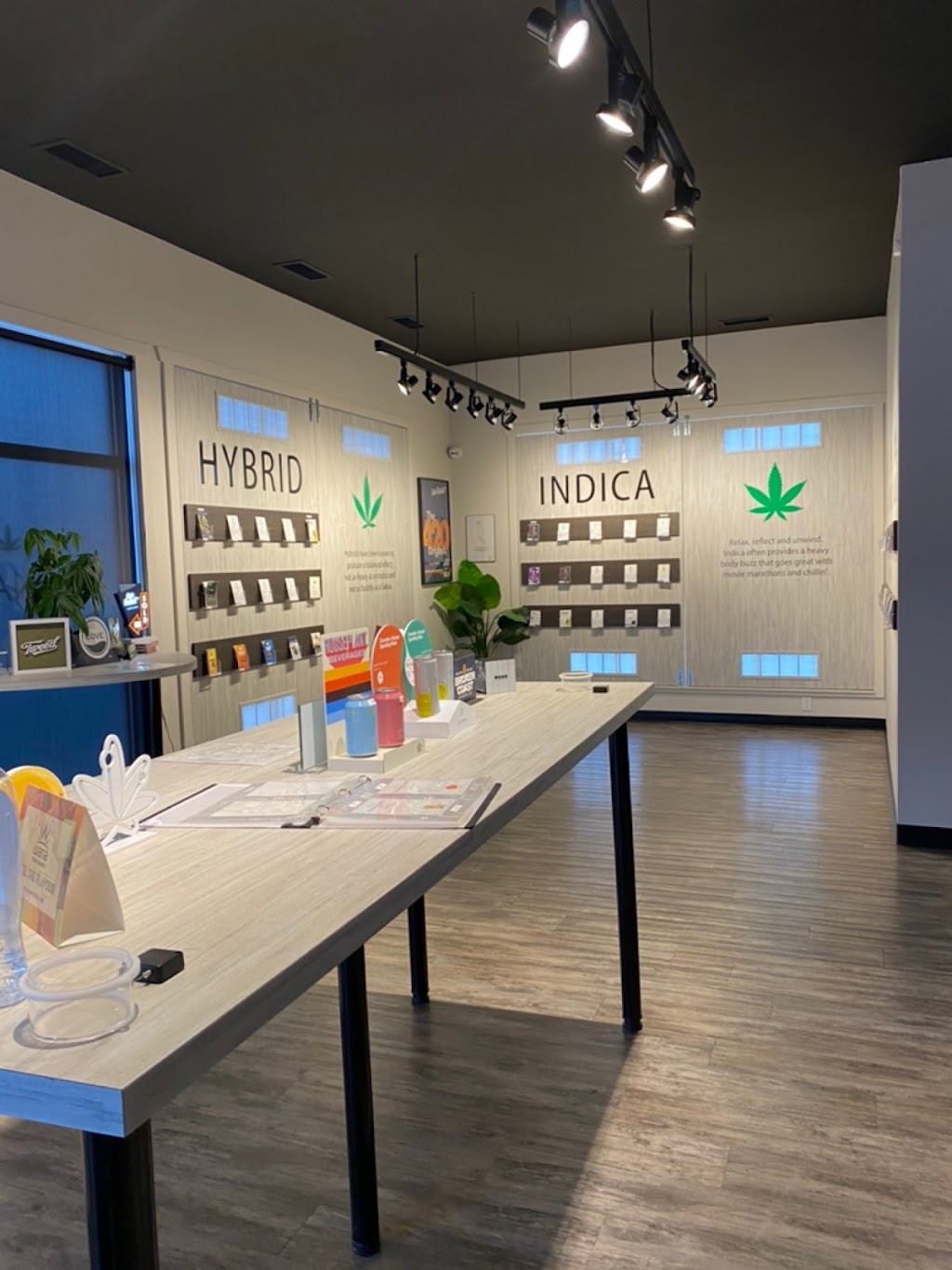 Cannabliss - Blackfalds | 37 Cottonwood Dr #1, Blackfalds, AB T0M 0J0, Canada | Phone: (403) 600-7770