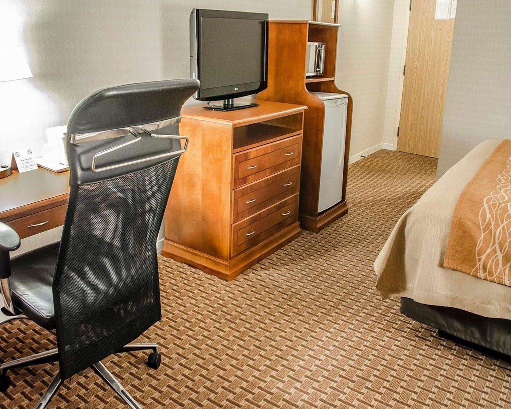 Comfort Inn Toronto Northeast | 8330 Woodbine Ave, Markham, ON L3R 2N8, Canada | Phone: (905) 477-6077