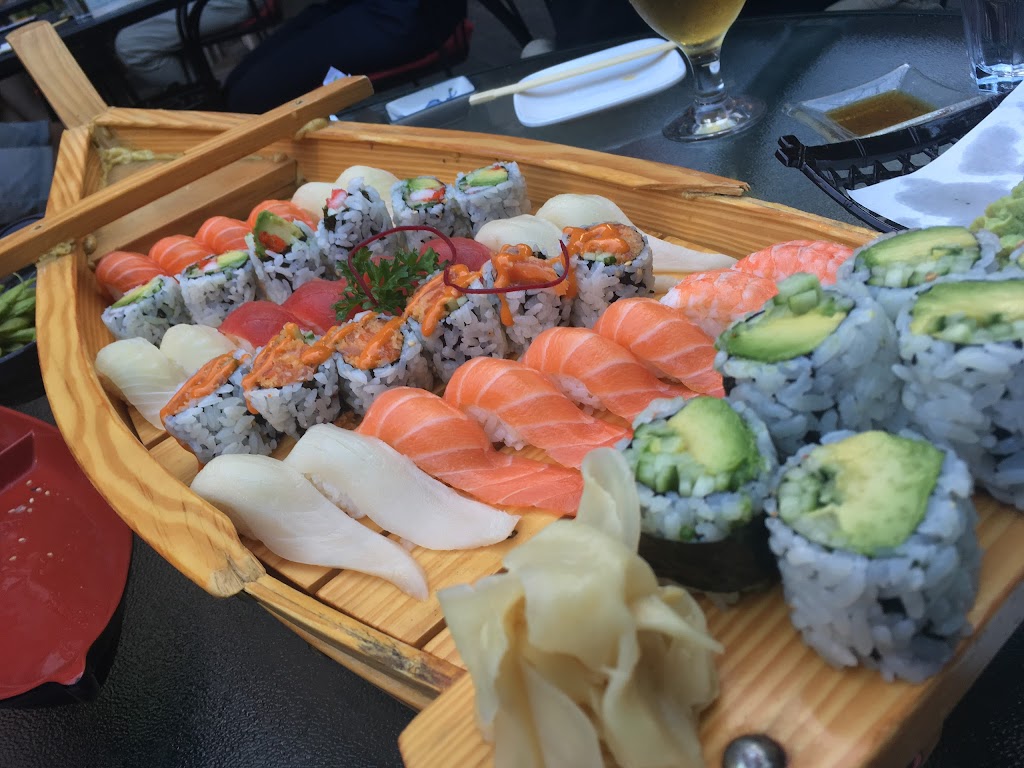 Sushi On Roncy | 293 Roncesvalles Ave, Toronto, ON M6R 2M3, Canada | Phone: (647) 347-7735