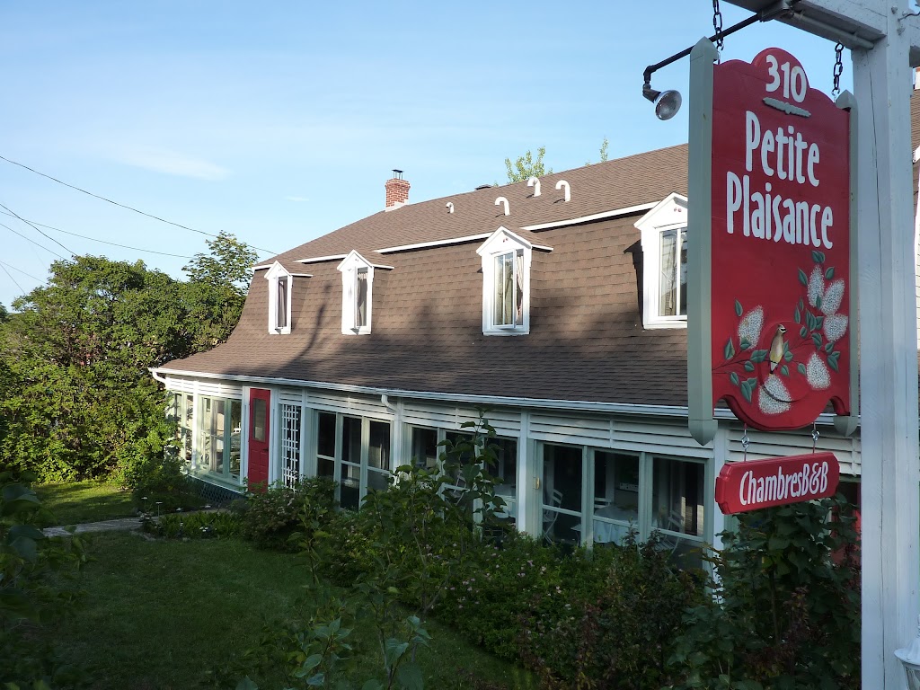 Auberge Petite Plaisance | 310 Rue St Raphaël, La Malbaie, QC G5A 2N7, Canada | Phone: (877) 565-2653