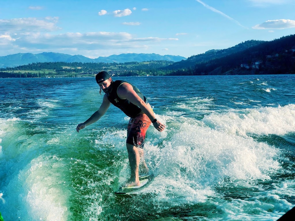 Wakebenders Boat Rental | 211 Bernard Ave, Kelowna, BC V1Y 1H2, Canada | Phone: (250) 550-6981