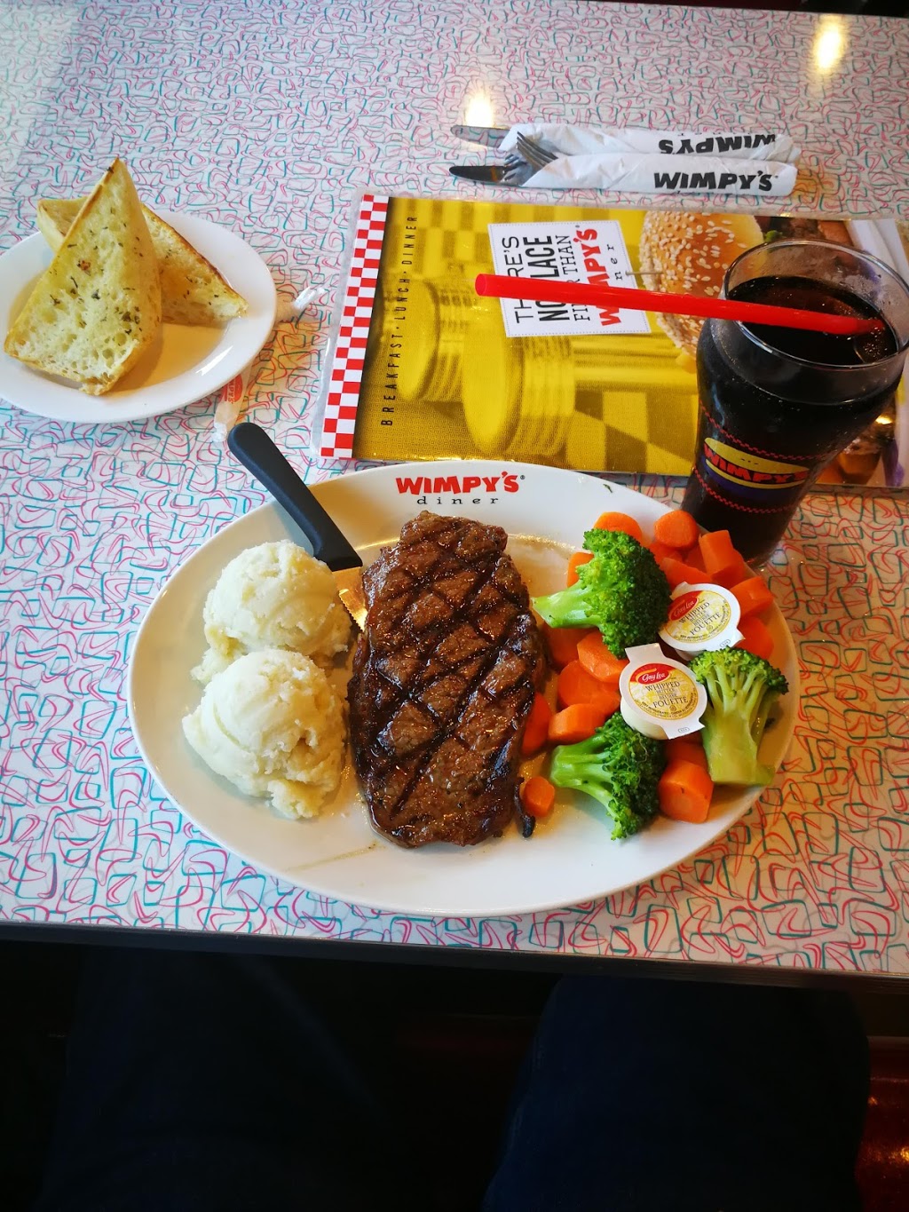 Wimpys Diner | 662 Wonderland Rd N, London, ON N6H 4K9, Canada | Phone: (519) 204-4283