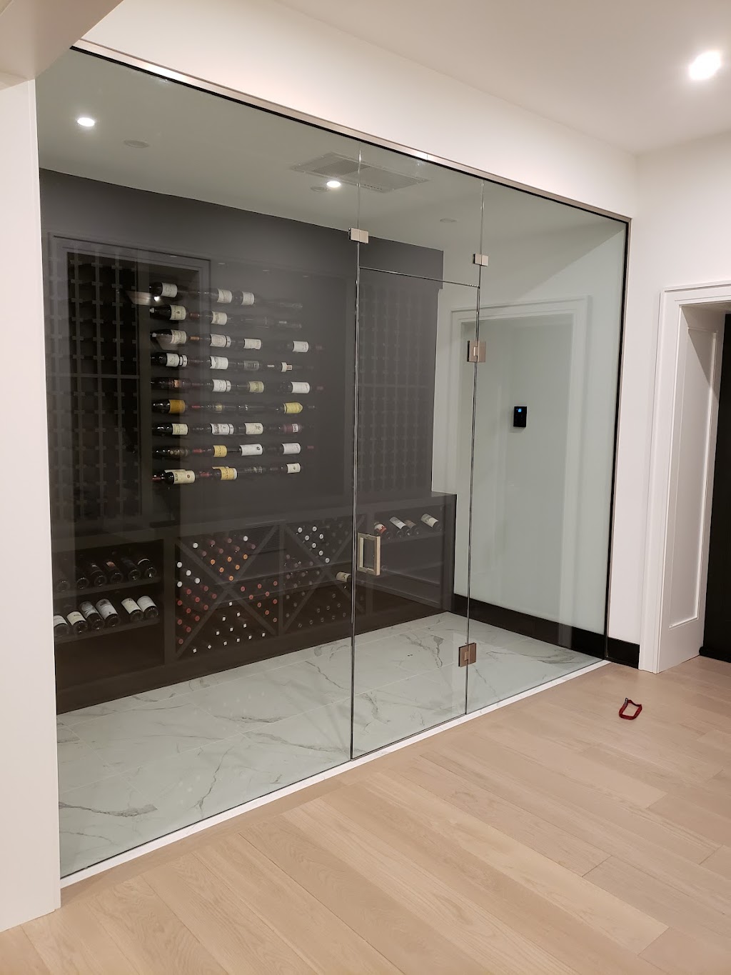 Belka Glass Showers | Railings | Mirrors | 92 Henderson Dr, Aurora, ON L4G 3M3, Canada | Phone: (647) 895-1476