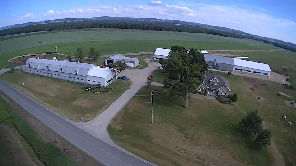 Ferme Flèche Dor | 637-643 12e Rang O, Princeville, QC G6L 4K7, Canada | Phone: (819) 364-5660