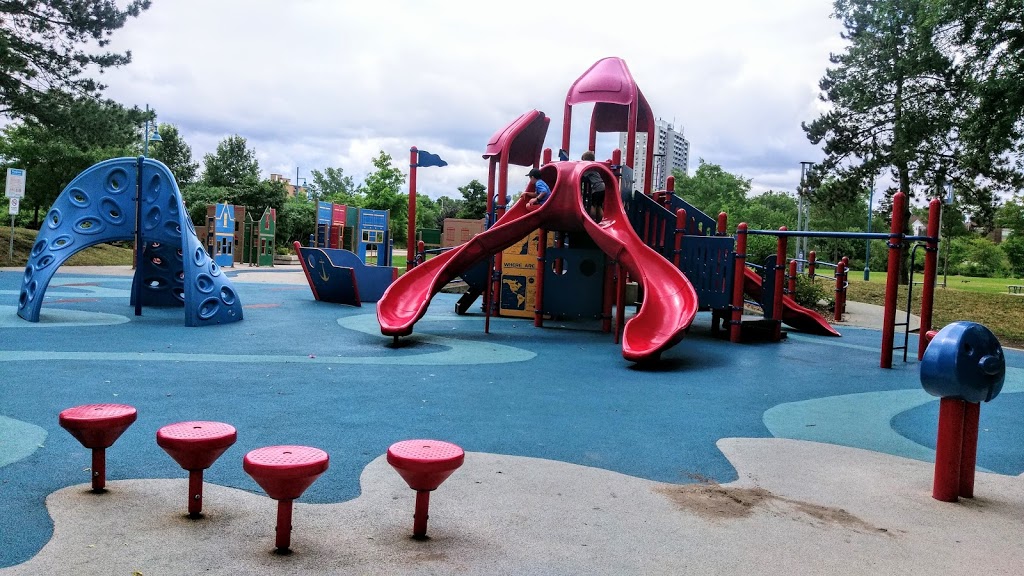 Port Credit Memorial Park Playground | Port Credit, Mississauga, ON L5G 2T8, Canada | Phone: (647) 287-0000