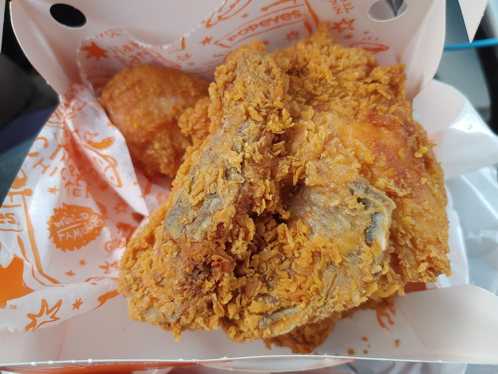 Popeyes Louisiana Kitchen | 4471 Innes Rd, Orléans, ON K4A 4C5, Canada | Phone: (613) 424-9022