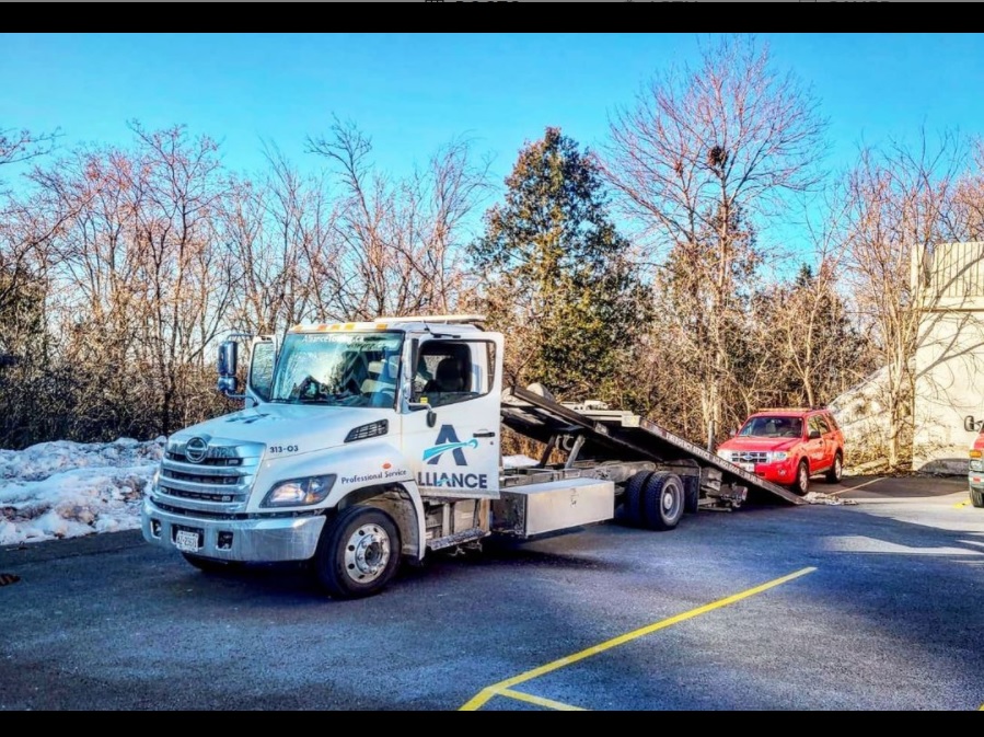 ALLIANCE Towing | 6571 Bank St, Metcalfe, ON K0A 2P0, Canada | Phone: (613) 400-0005