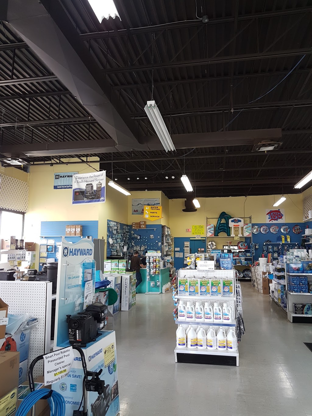 Discounters Pool and Spa Warehouse | 760 Dundas St E, Mississauga, ON L4Y 2B6, Canada | Phone: (905) 277-8080