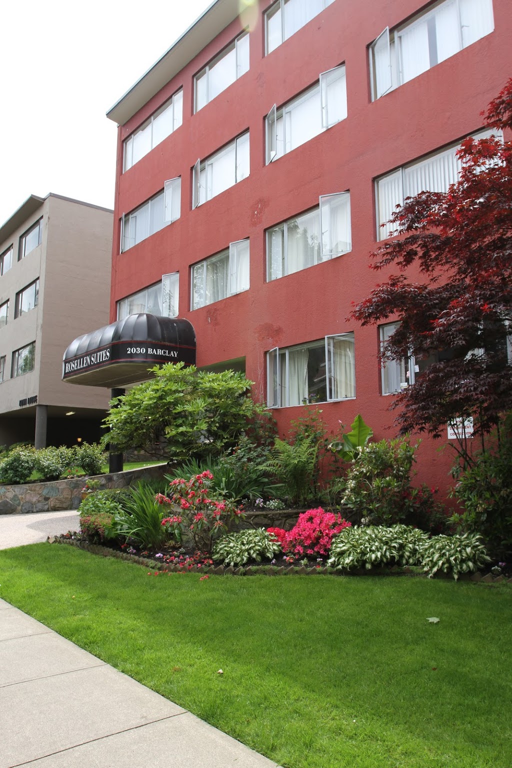 Rosellen Suites At Stanley Park | 2030 Barclay St, Vancouver, BC V6G 1L5, Canada | Phone: (604) 689-4807