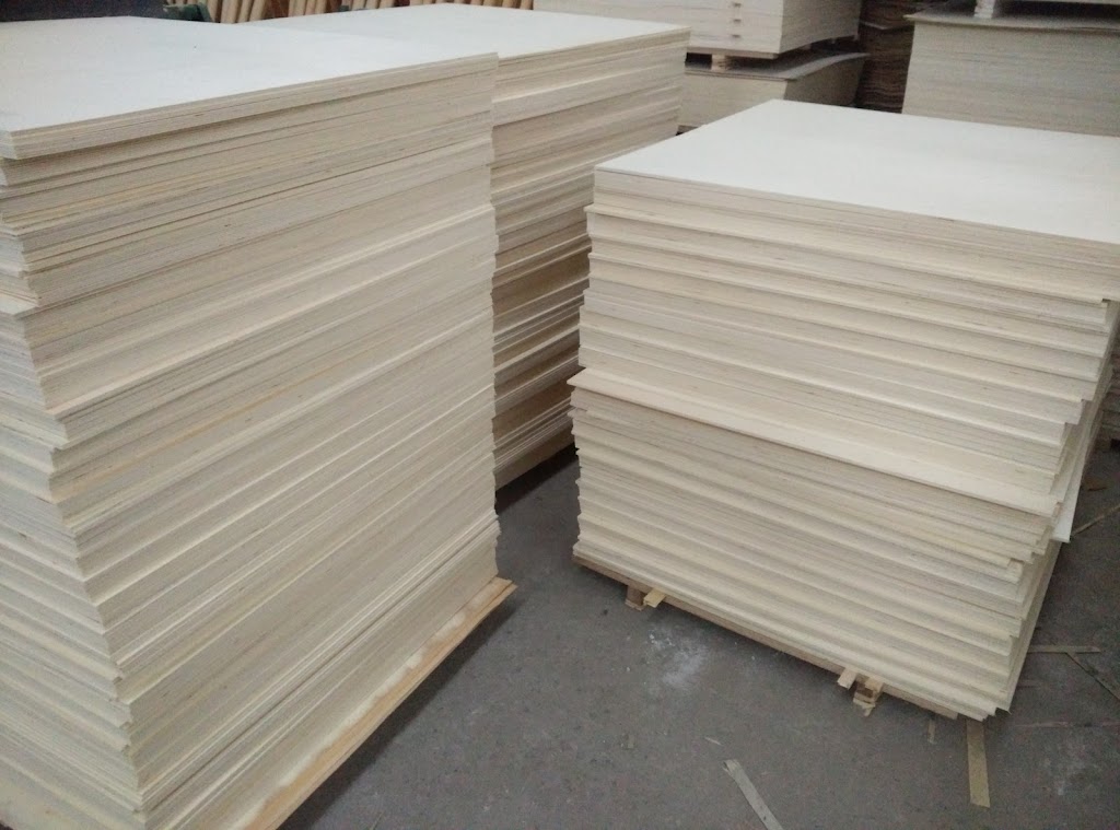 Windsor Plywood | 200 Slater Rd NW, Cranbrook, BC V1C 4J2, Canada | Phone: (250) 489-4461