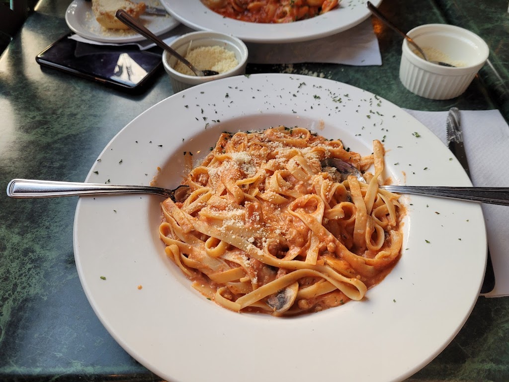 Pasta Express | 1501 Rue Fleury E, Montréal, QC H2C 1S5, Canada | Phone: (514) 384-3174