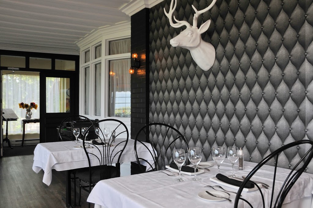 Le Perché Gourmand - Restaurant panoramique | 250 Chem. des Falaises, La Malbaie, QC G5A 2V2, Canada | Phone: (800) 386-3731