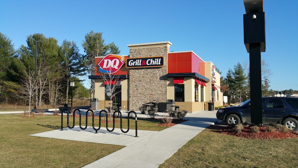 Dairy Queen Grill & Chill | 33 Civic Centre Rd, Petawawa, ON K8H 0A1, Canada | Phone: (613) 687-0099