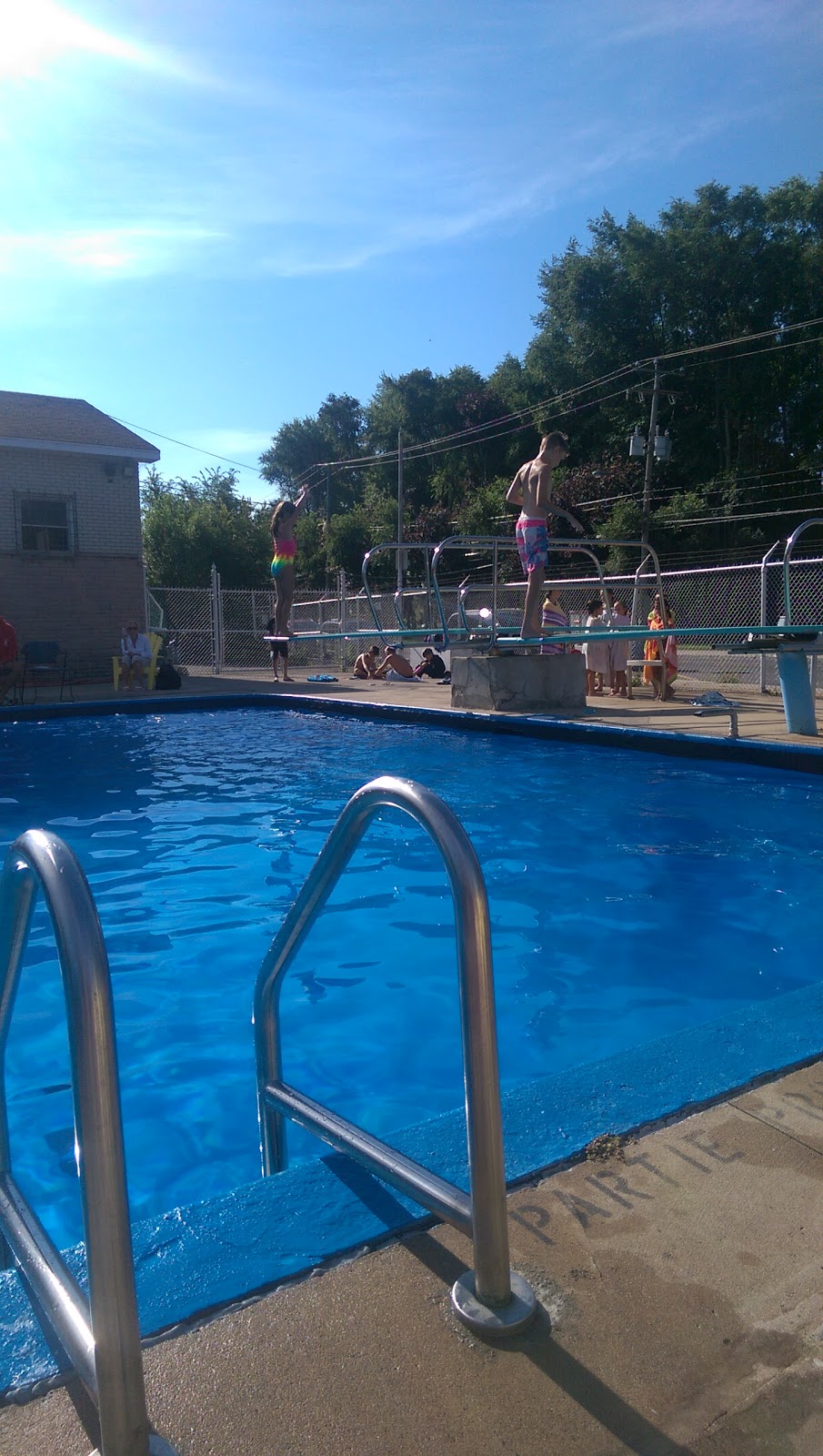 Piscine Lachine Ouest - Western Lachine Pool | 4070 Rue Victoria, Lachine, QC H8T 1K3, Canada | Phone: (514) 637-0703