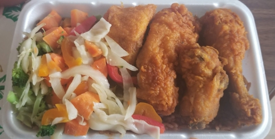 Auntie Bell’s Jamaican Cuisine | 2257 Islington Ave, Etobicoke, ON M9W 3W6, Canada | Phone: (416) 740-2596