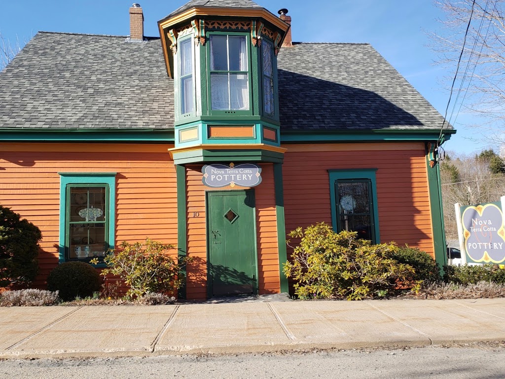 Nova Terra Cotta Pottery | 10 Dufferin St, Lunenburg, NS B0J 2C0, Canada | Phone: (902) 634-8902