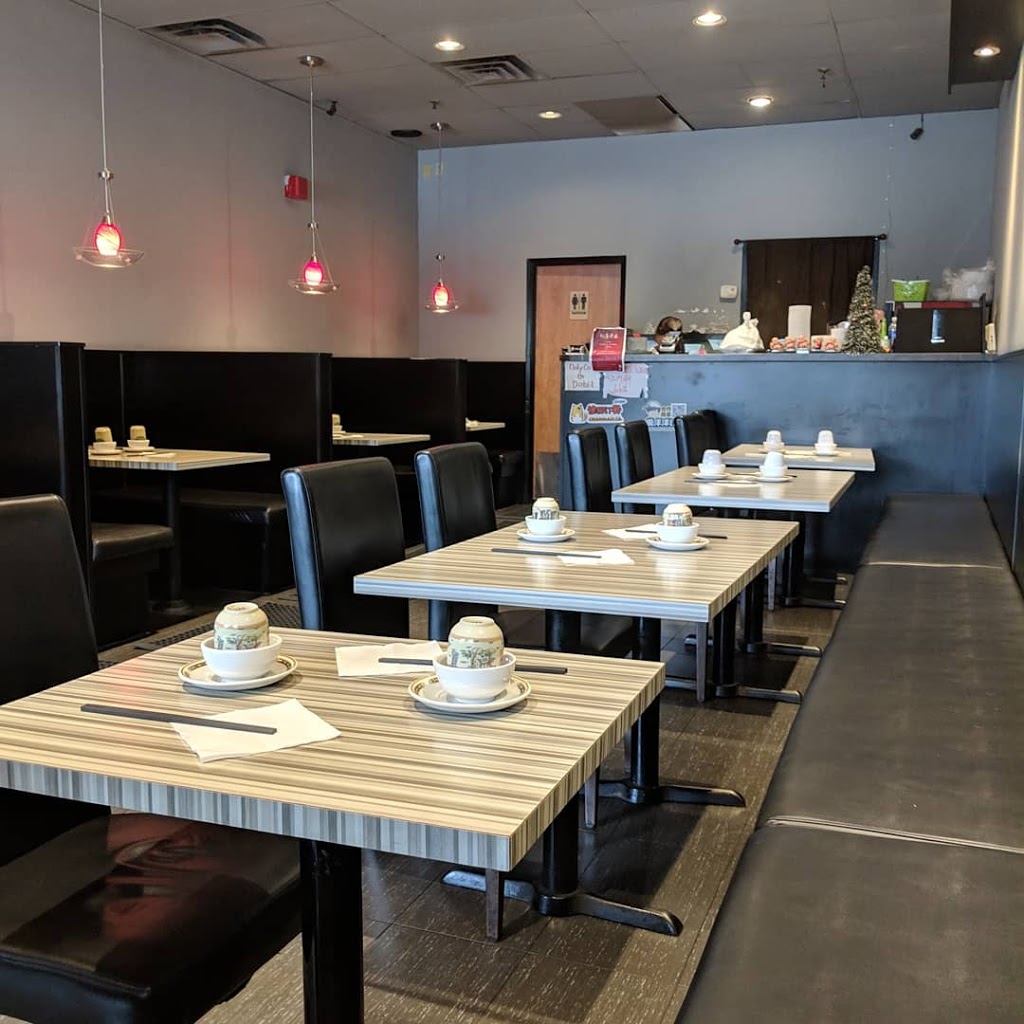 Dumplings & Szechuan Cuisine | 2557 Warden Ave, Scarborough, ON M1W 2H7, Canada | Phone: (416) 493-7375