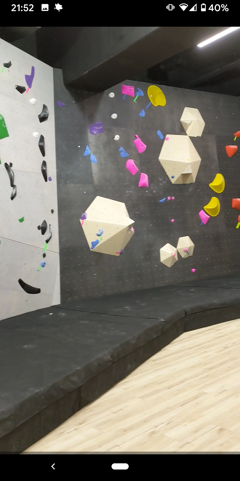 Basecamp Climbing Queen West | 186 Spadina Ave Unit 1A, Toronto, ON M5T 3B2, Canada | Phone: (416) 546-3941